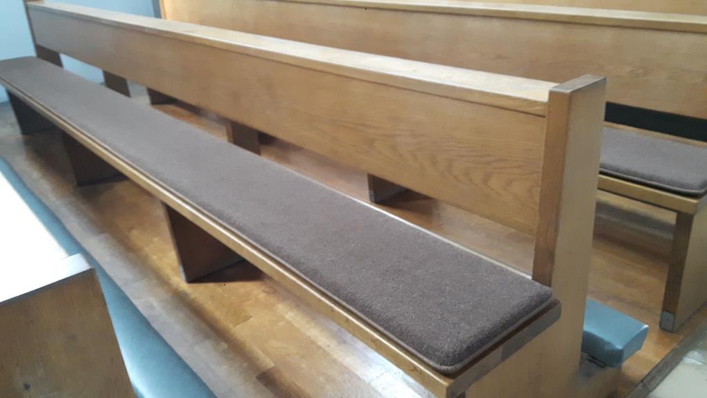 Neu Sitzpolster der Kirche